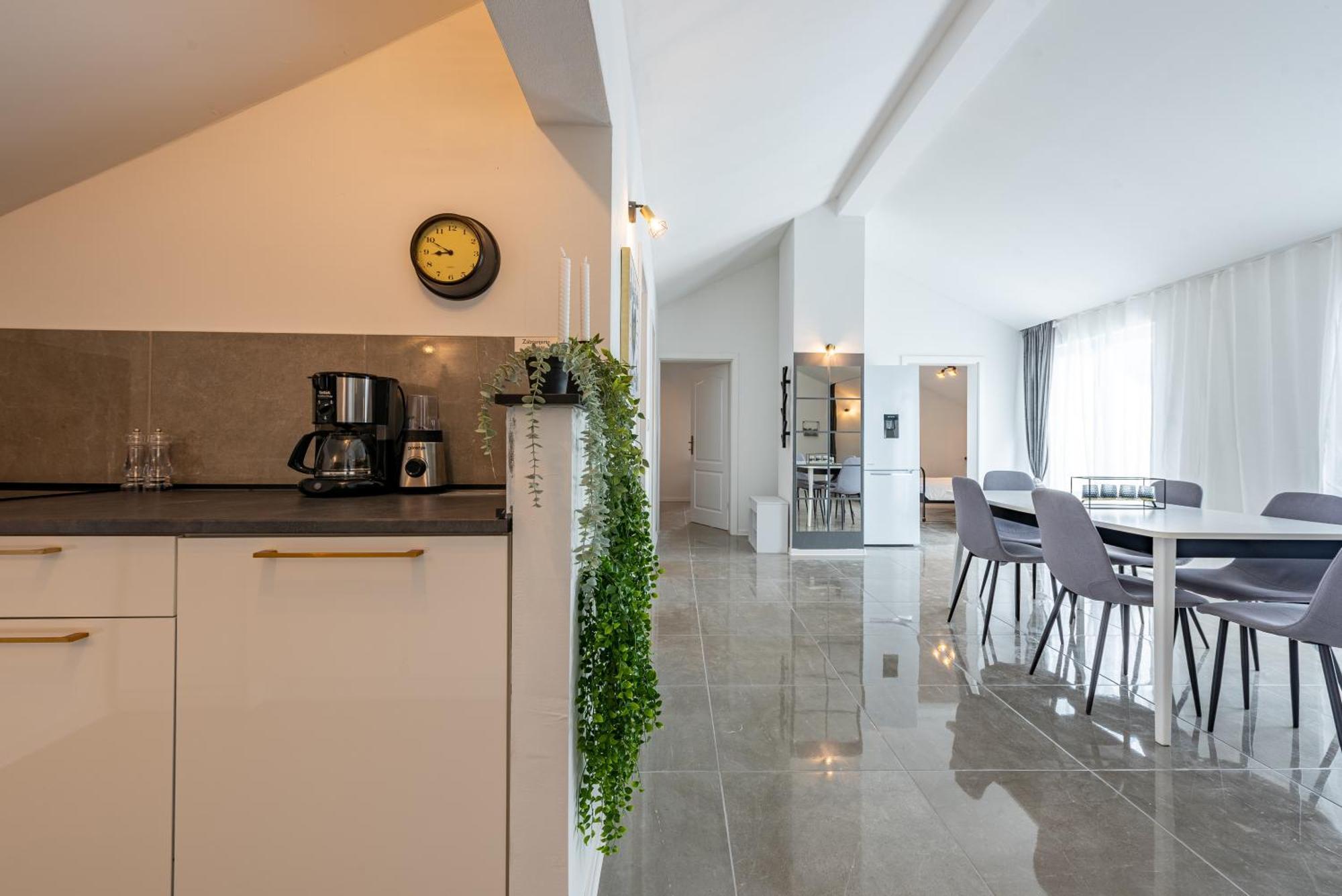 Apartment Master Road House Maslenica