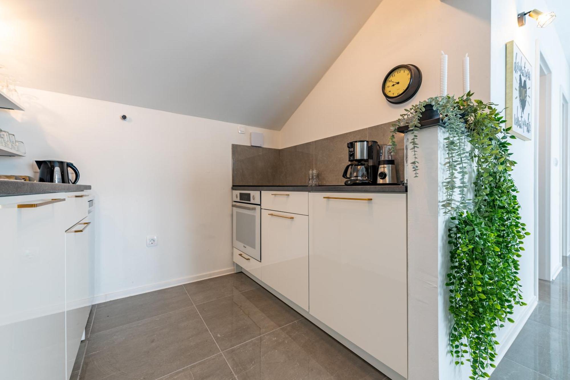 Master Road House Maslenica
